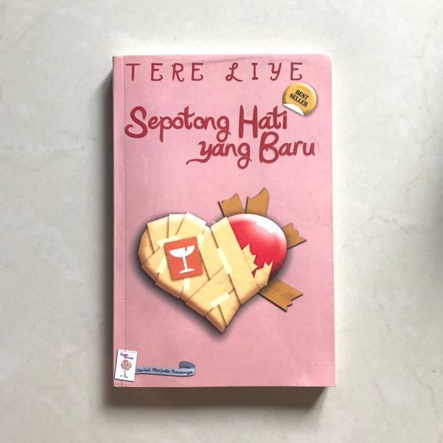 Sepotong Hati Yang Baru Buku Alat Tulis Buku Di Carousell