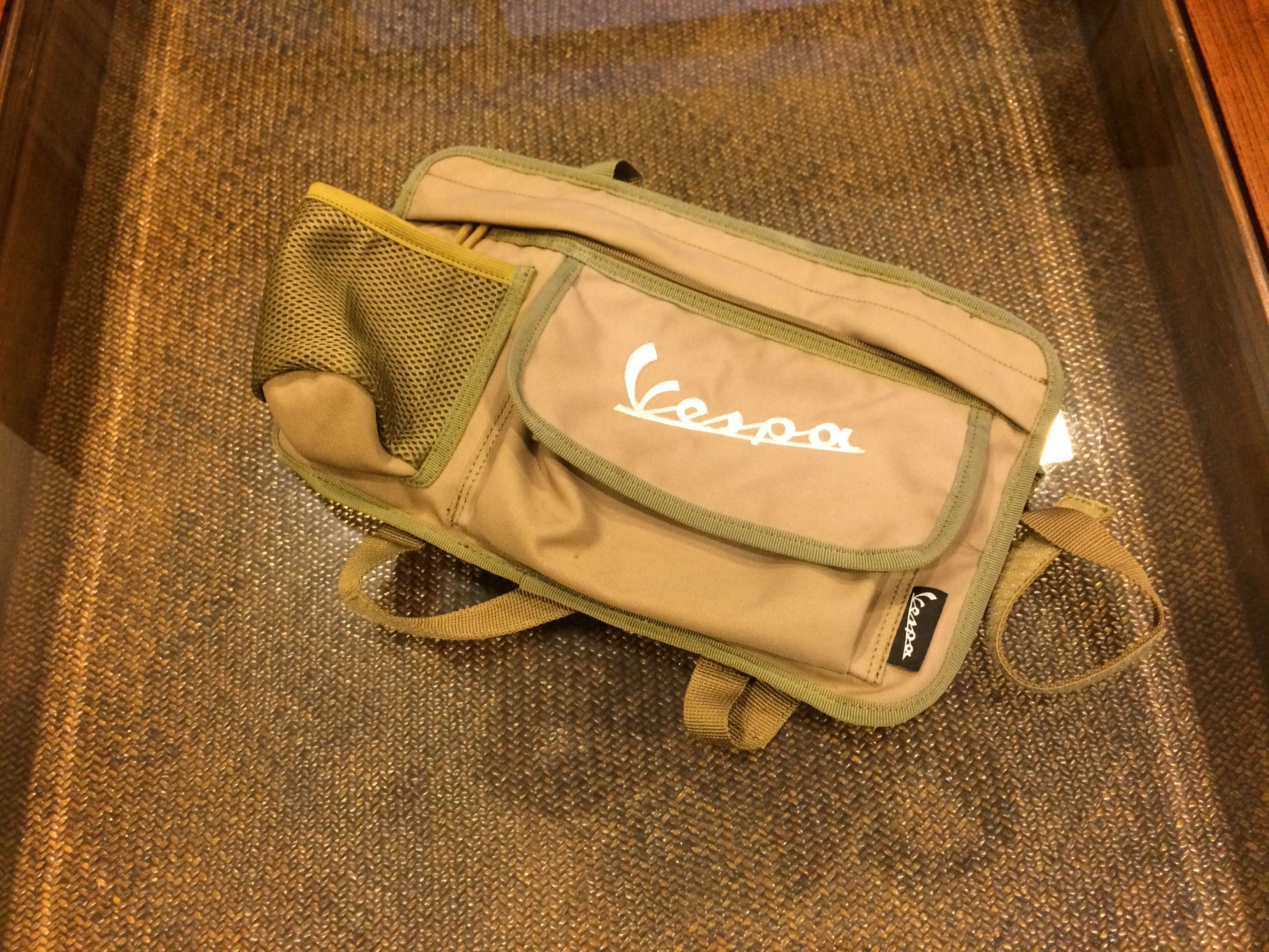 Vespa glovebox bag khaki beige, Motorcycles, Motorcycle Accessories on