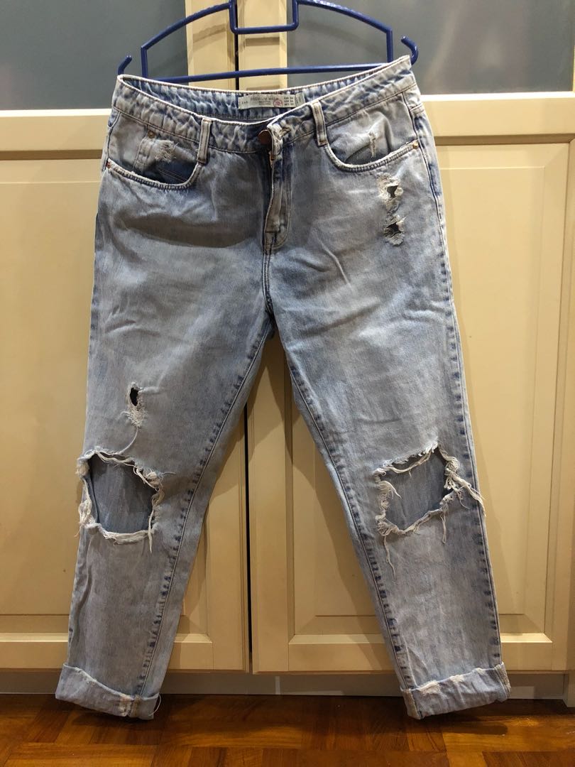 Zara ripped boyfriend jeans clearance