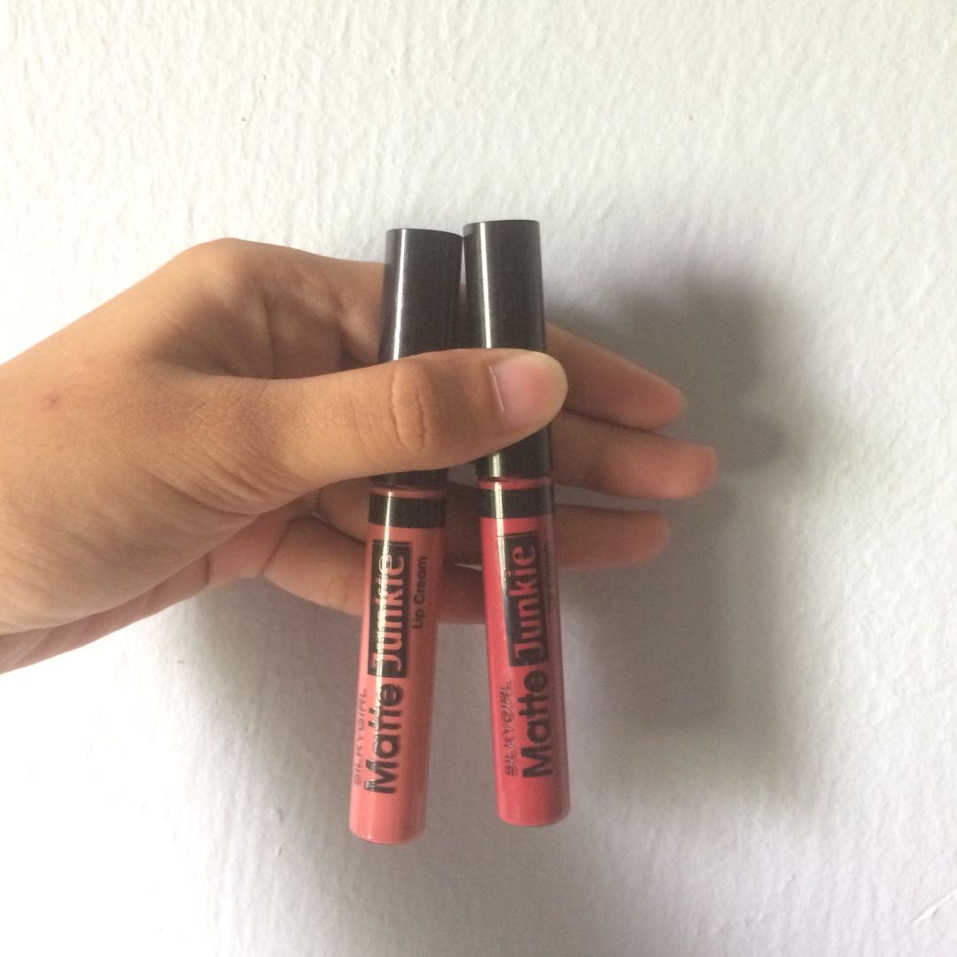 2 Lipsticks Silkygirl Matte Junkie, Beauty & Personal Care, Face