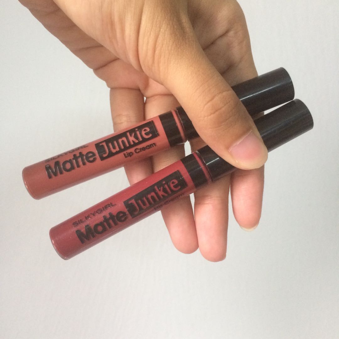 2 Lipsticks Silkygirl Matte Junkie, Beauty & Personal Care, Face