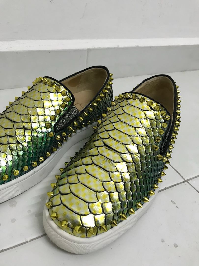 Christian Louboutin Piks Boat Flat Python Aquarium Men s Fashion Footwear Dress Shoes on Carousell