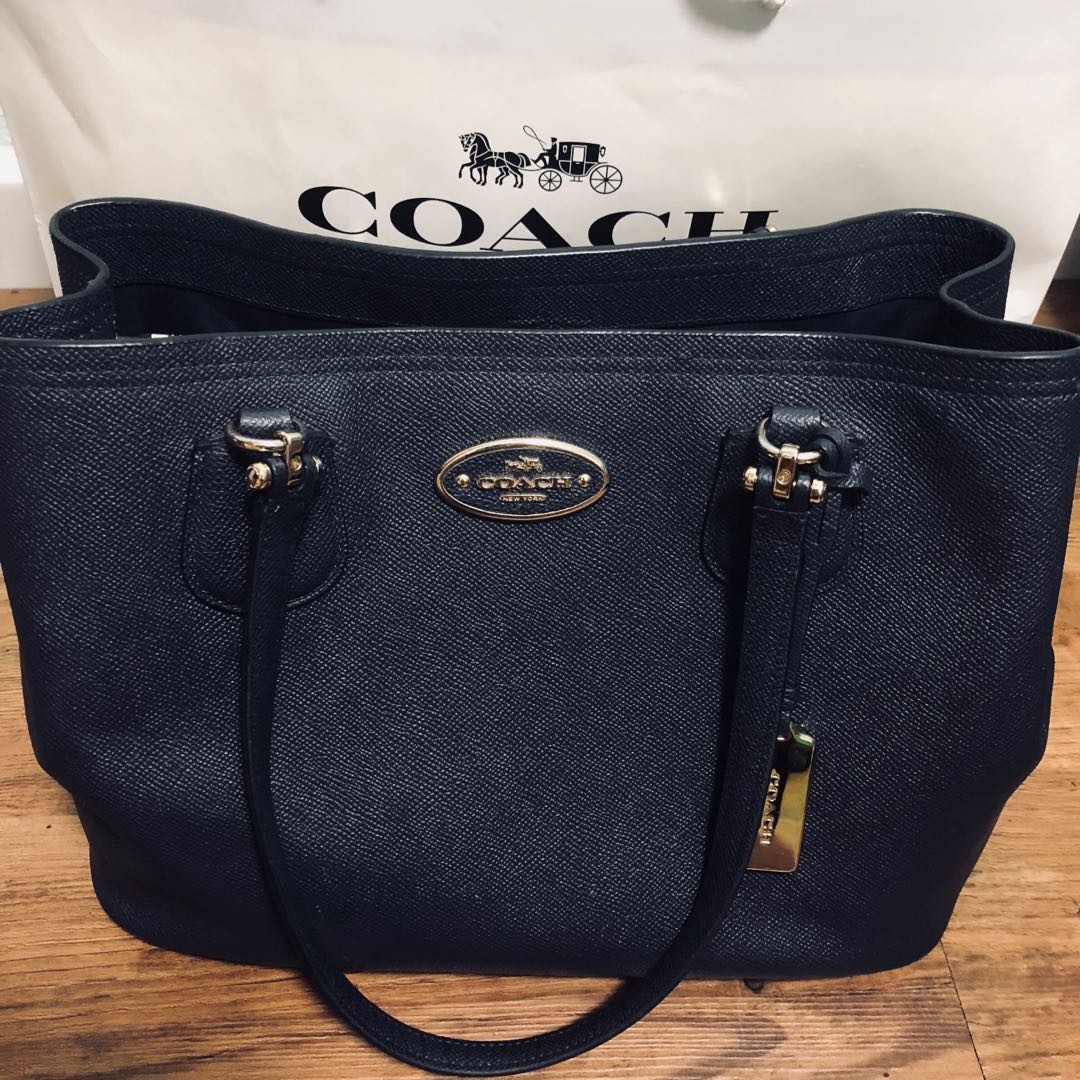 Coach Hand Bag Luxury Bags Wallets on Carousell