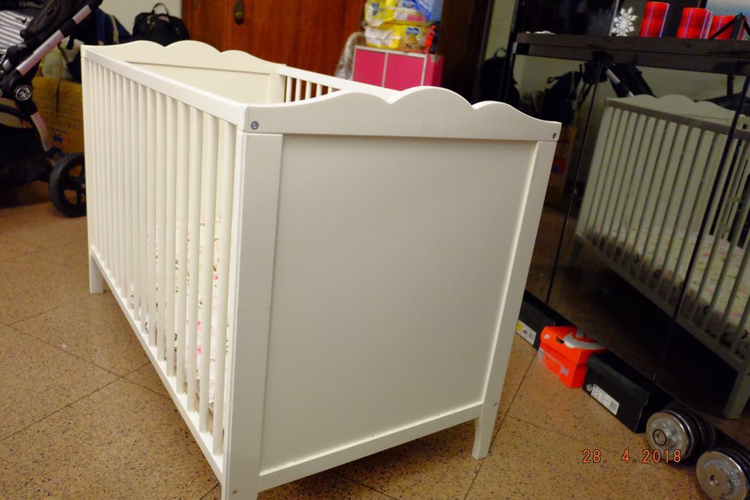 Ikea baby cot HENSVIK 14036, Babies 