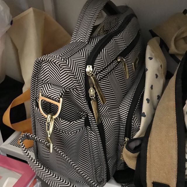 Jujube B.F.F. Legacy Diaper Bag Queen Of The Nile Babies Kids Babies Kids Fashion on Carousell