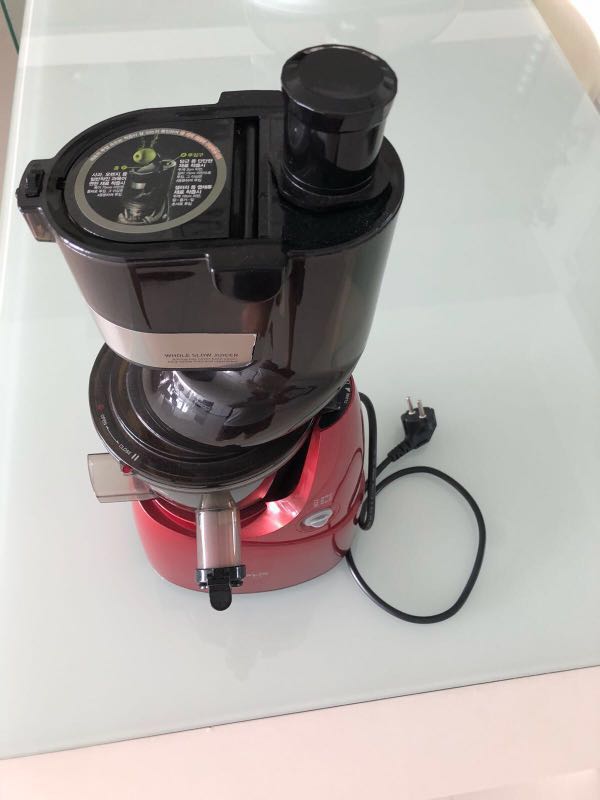 Kuvings Whole Slow Juicer B6000, TV & Home Appliances, Kitchen