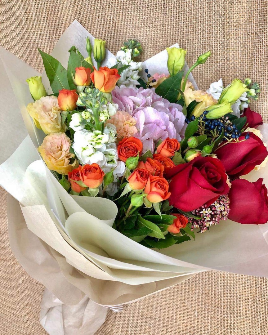 Mother's day's flower bouquet, Hobbies & Toys, Stationery & Craft