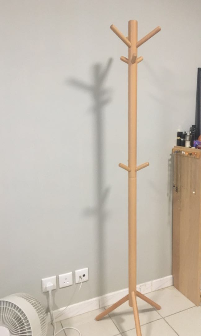 Muji clothes stand, 傢俬＆家居, 其他 Carousell