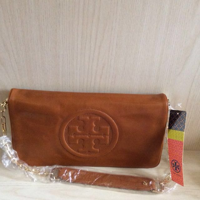 tory burch clutch price