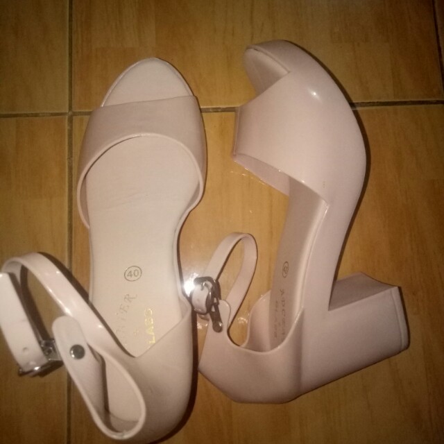 wedges jelly