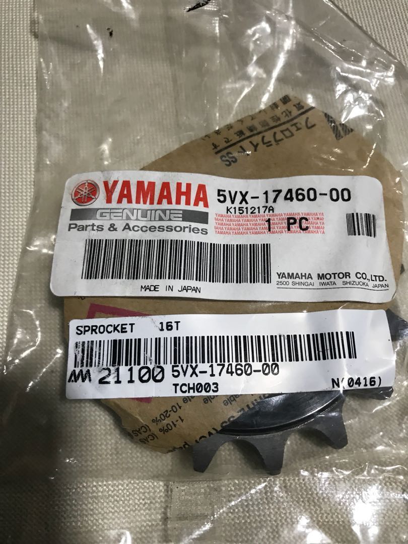 Yamaha FZ6 Genuine Sprocket Full Set and DID Chain, Motorcycles