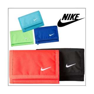 Nike Unisex Tri-Fold Zip Closure Organizer Wallet