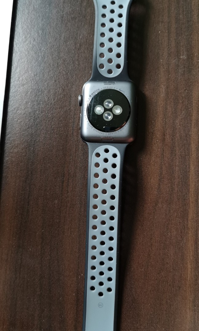 Apple watch nike+ series 2 discount 42mm space grey aluminium case