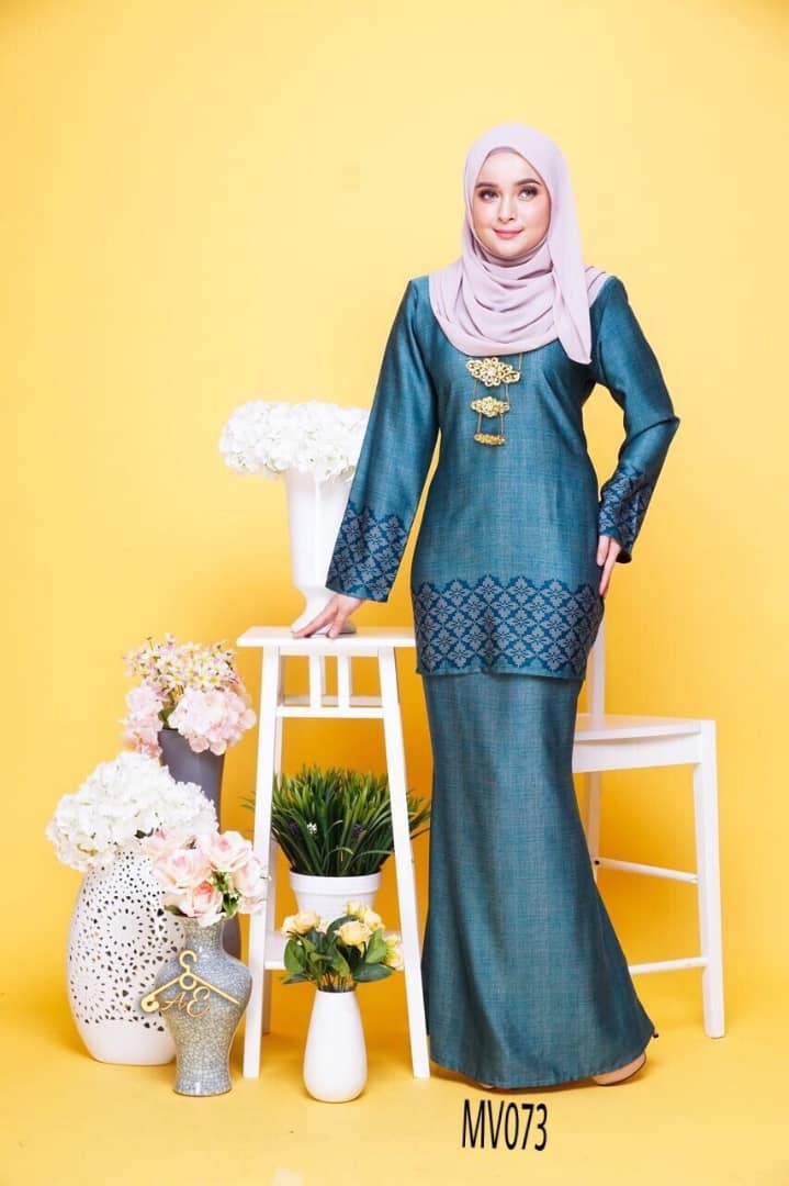 Baju Kurung Modern Songket Women S Fashion Muslimah Fashion Baju Kurung Sets On Carousell