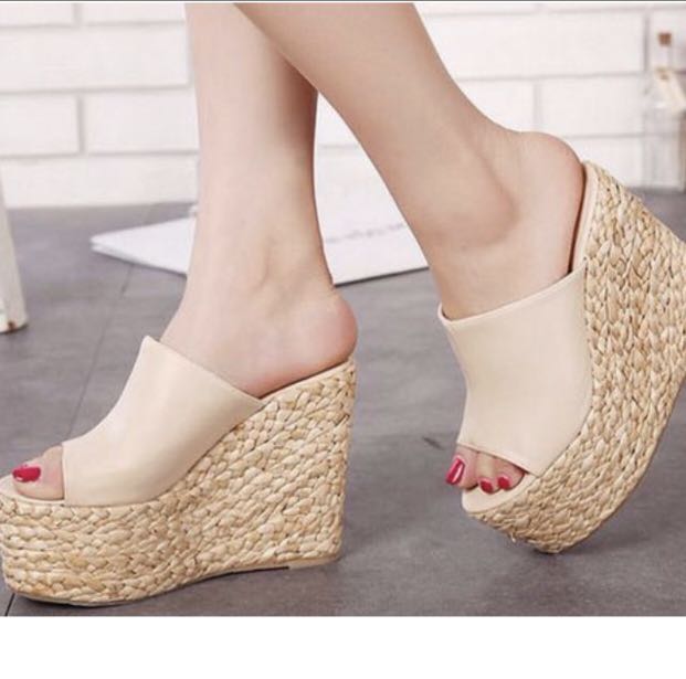 Wedge shoes size 4 online