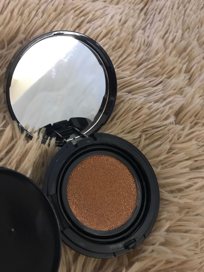 DiorSkin Forever Perfect Cushion Foundation in 030