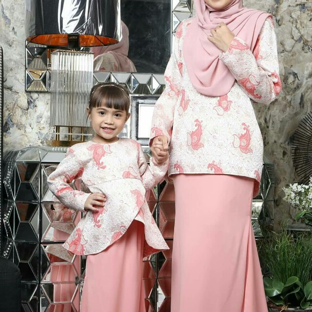 Emily Kurung Baju Melayu Raya Aidilfitri Kanak Anak Emak Ibu Couple Sedondon Sepasang Kebaya Batik Songket Peplum Babies Kids Girls Apparel On Carousell
