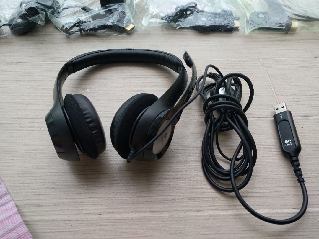 Logitech USB Headset, Audio, Headphones & Headsets on Carousell
