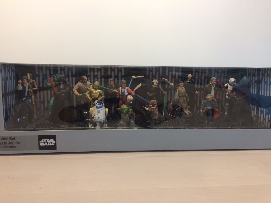 Star wars mega figurine set hotsell