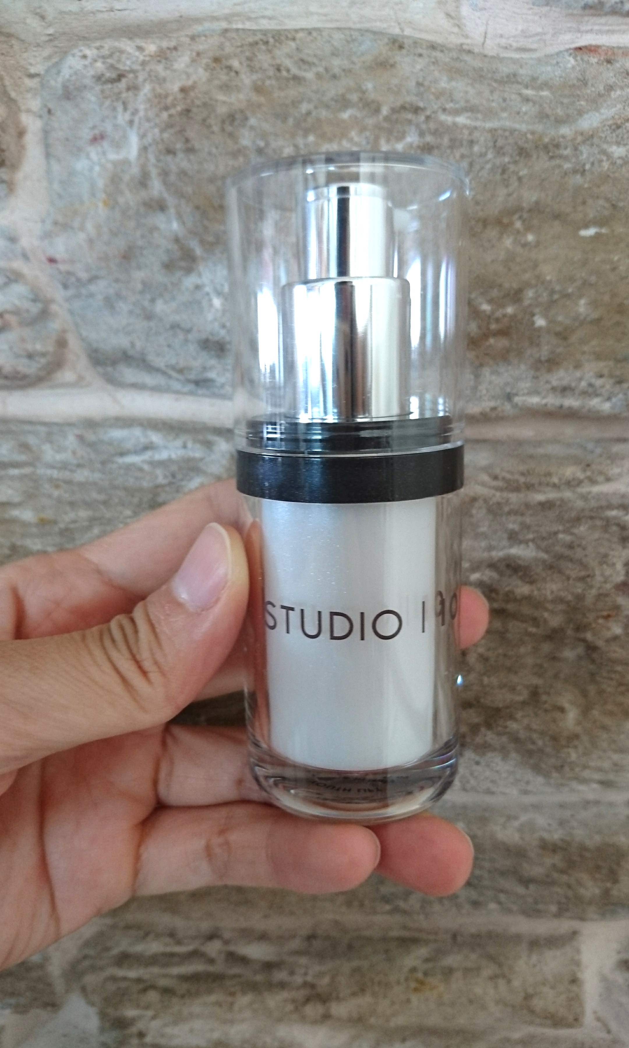 STUDIO 10 Youth Lift GlowPlexion Golden 15ml, Beauty & Personal Care, Face, Makeup on Carousell STUDIO 10 Youth Lift GlowPlexion Golden 15ml, Beauty & Personal Care, Face, Makeup on Carousell
