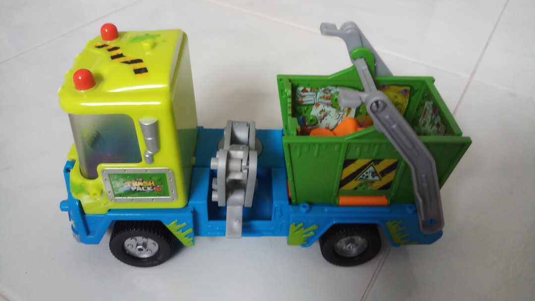 Trash pack best sale junk truck