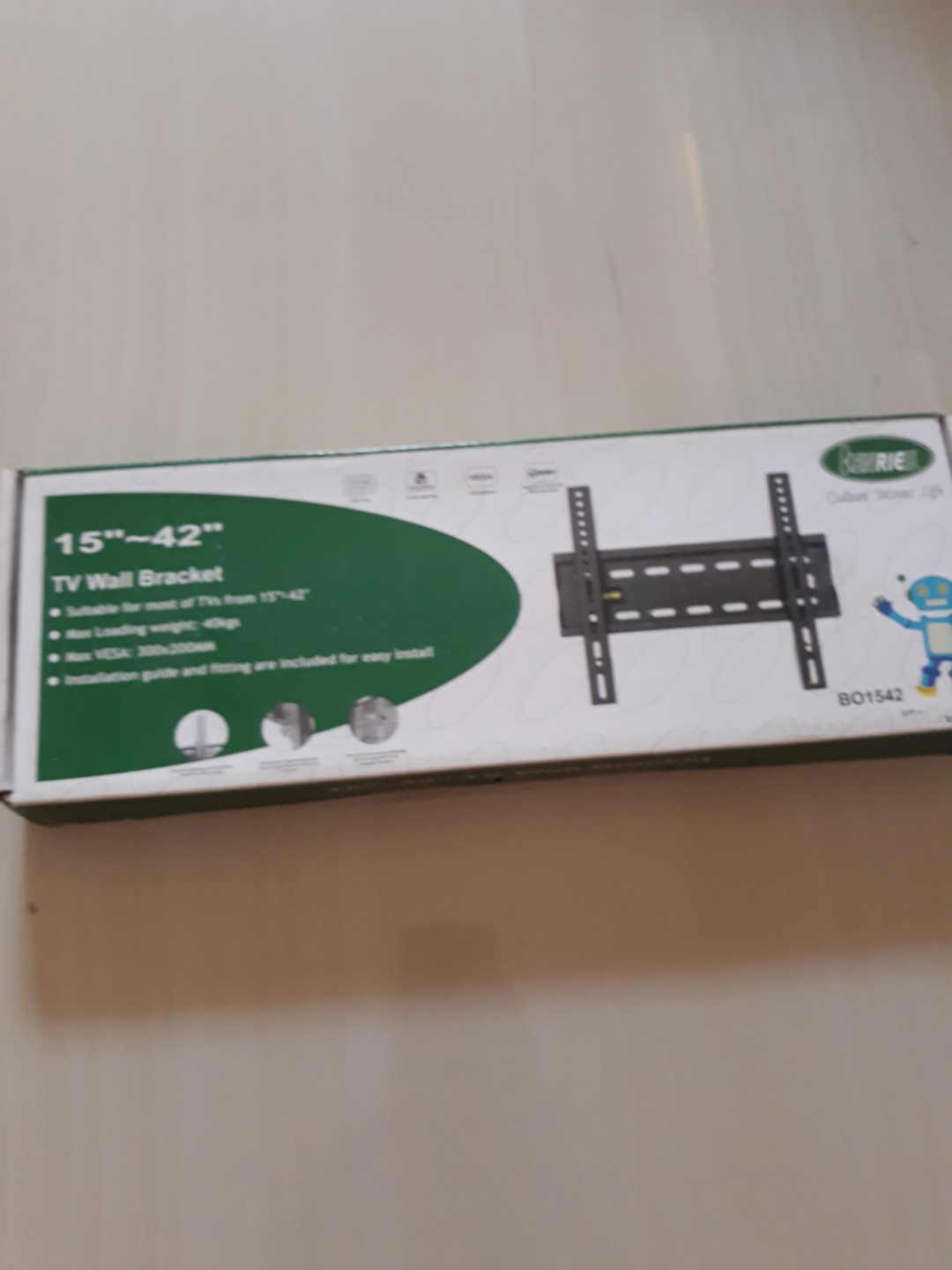 TV wall Bracket, Elektronik, Lainnya di Carousell
