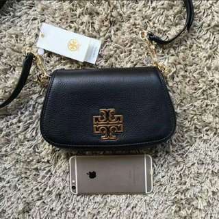 💯BN Authentic Tory Burch Sling bag, Luxury, Bags & Wallets on Carousell