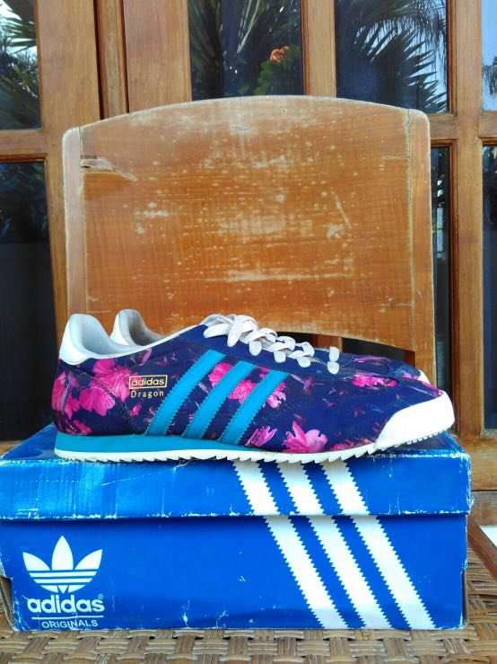 adidas dragon flower