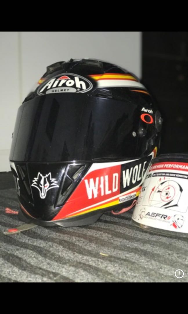 Airoh wild hot sale wolf