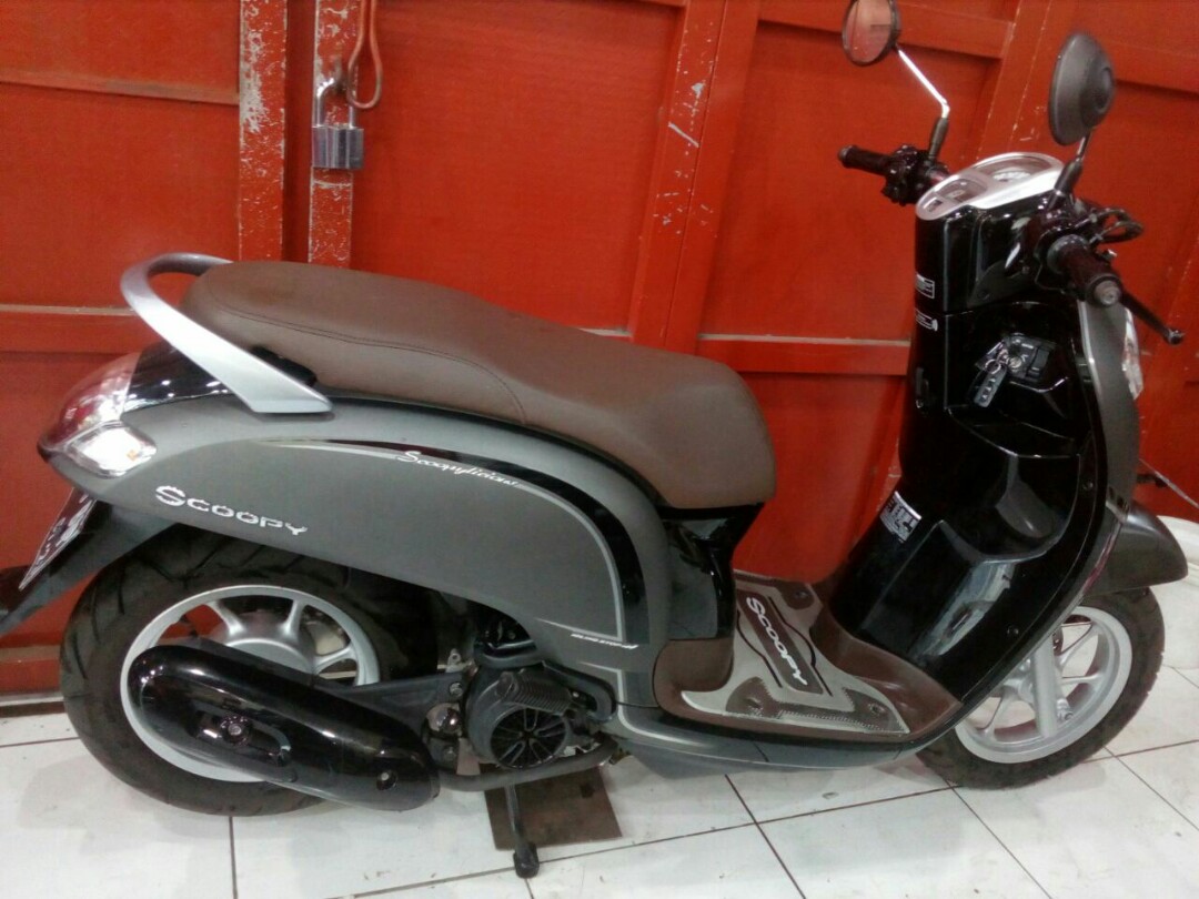 Honda Scoopy R12 Th 2018 Bisa Kredit Dp 4150 Motorbikes On Carousell