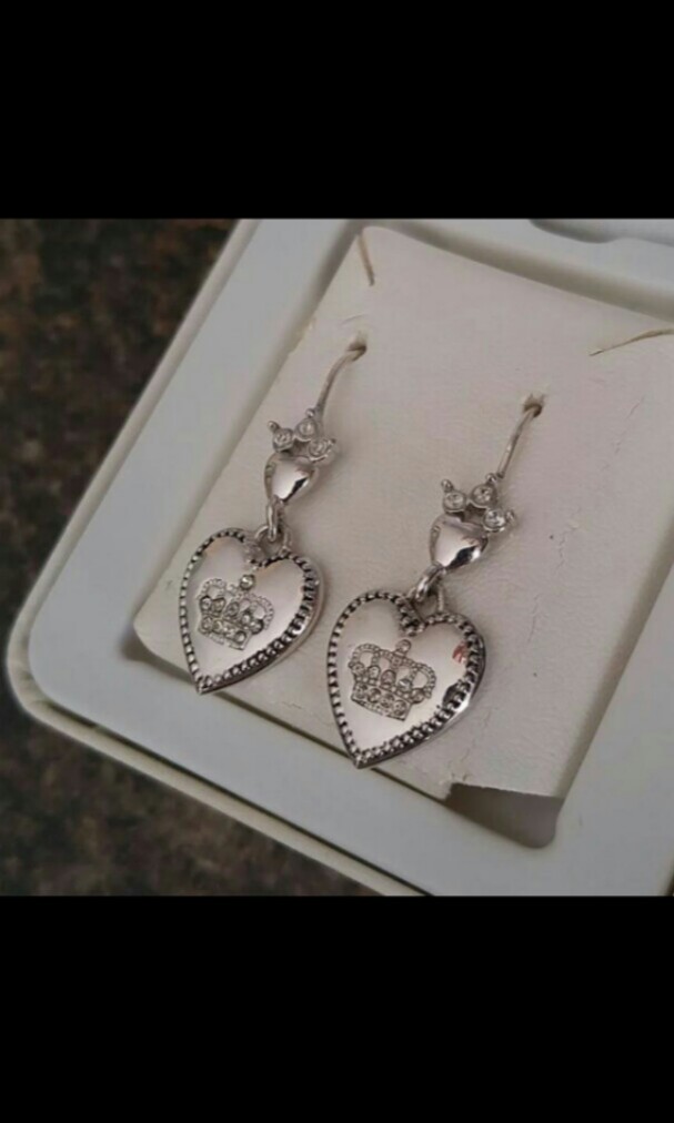 Juicy Couture Heart Drop Earrings Women s Fashion Jewelry on