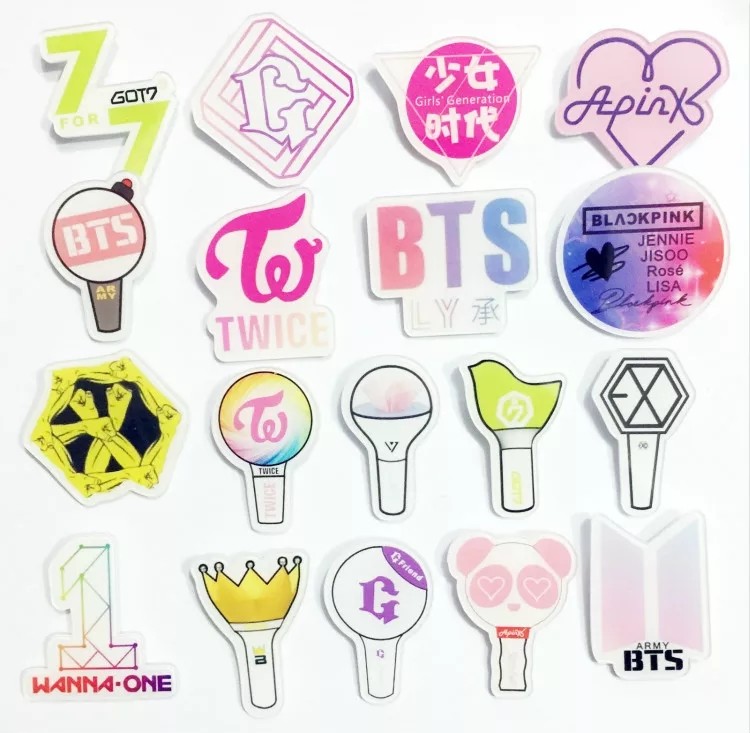 Kpop lightstick pin, Entertainment, K-Wave on Carousell