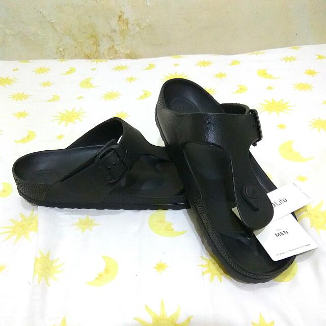 Miniso Men's Flip Flops 100% NEW (BNIB), Fesyen Pria, Sepatu di