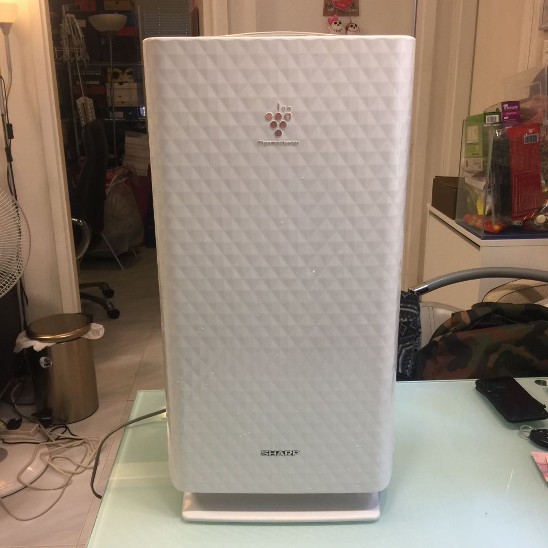 Sharp air purifier (fu-w40aw), 家庭電器, 冷氣機及暖風機- Carousell