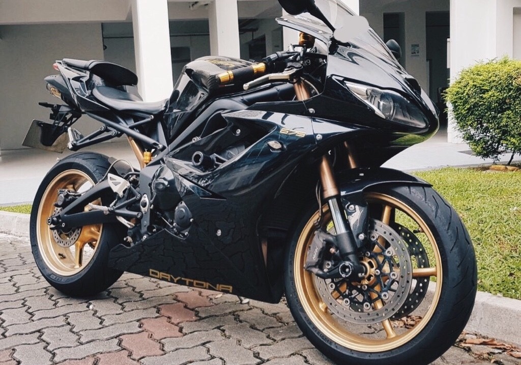 Triumph sales daytona 676