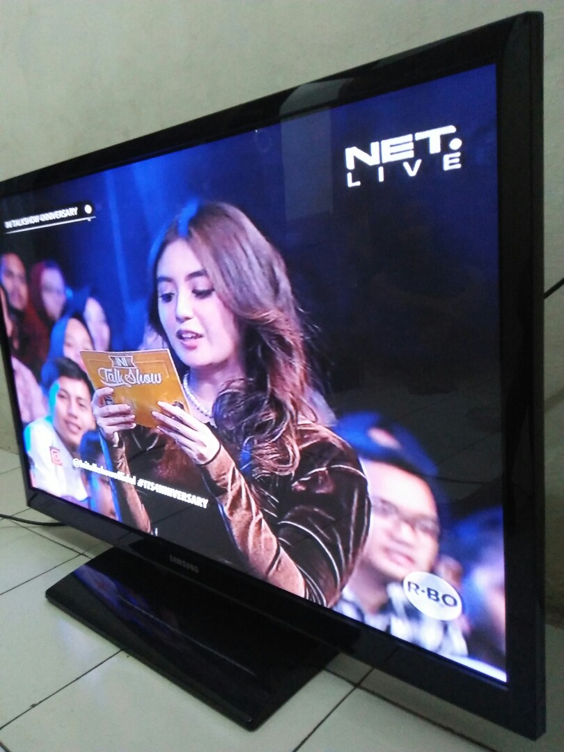 Tv Plasma Samsung 43 Inc Elektronik Tv Perlengkapan Hiburan Di Carousell