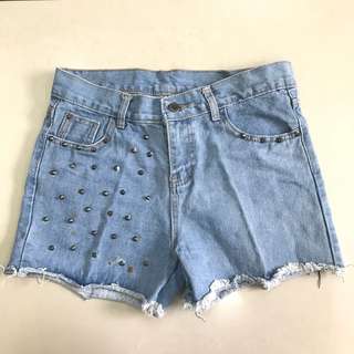 Highwaist Denim Shorts with Studs
