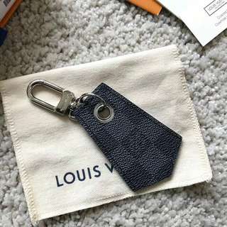 Louis Vuitton Damier Graphite Enchappes Key Holder Louis Vuitton