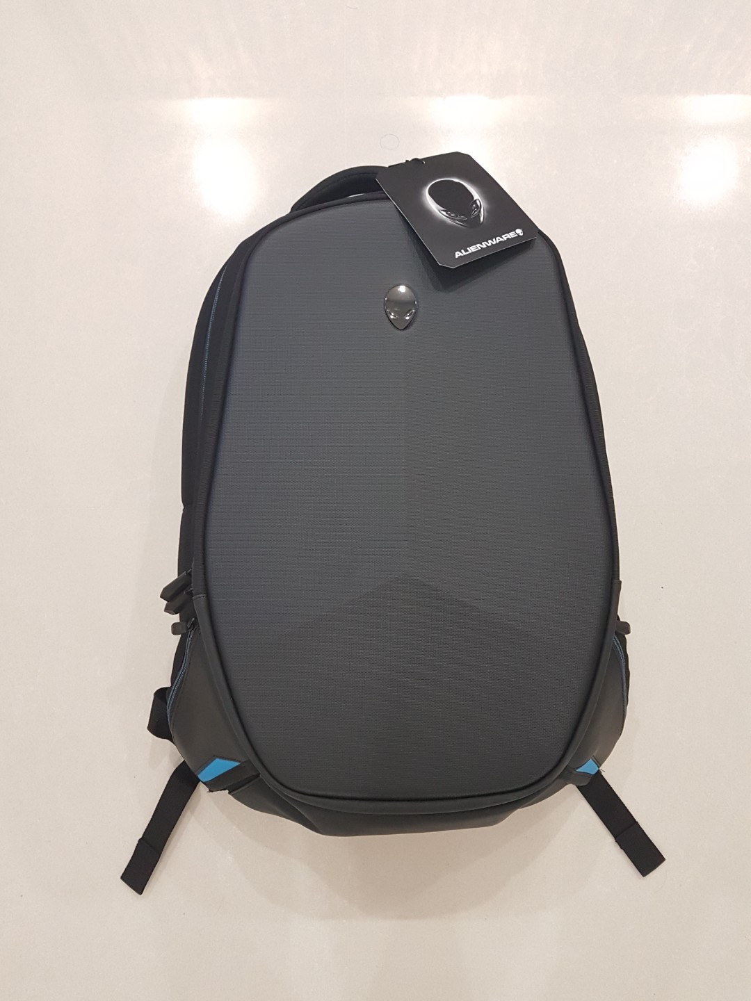 Alienware Vindicator 2 0 17 Bn Laptop Bag Men S Fashion Bags Wallets On Carousell