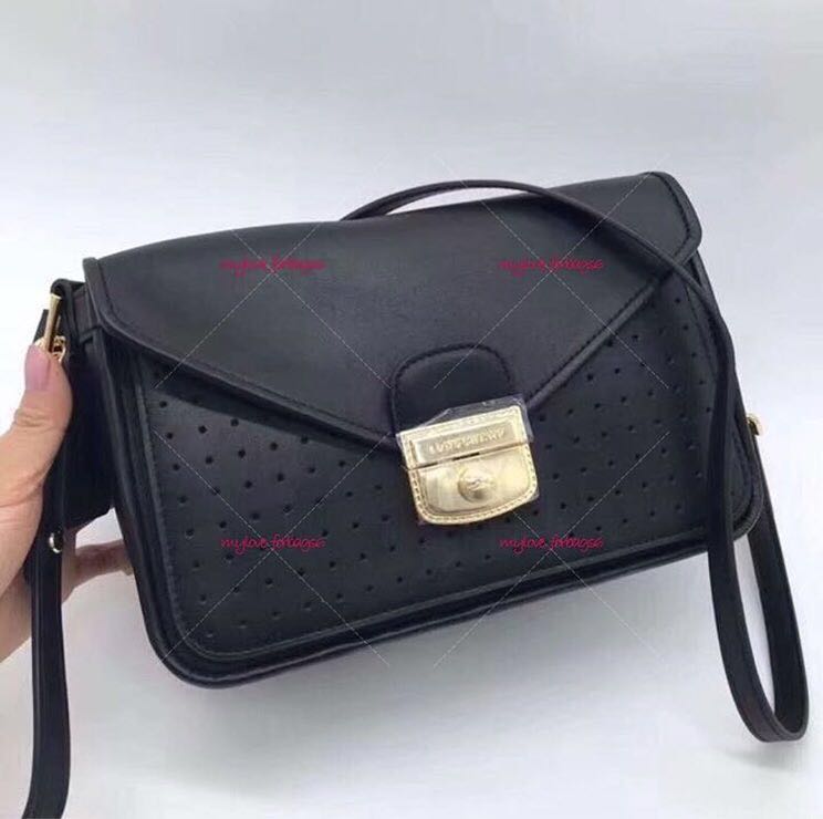 LONGCHAMP HOBO SLING, Women's Fashion, Bags & Wallets, Tote Bags on  Carousell