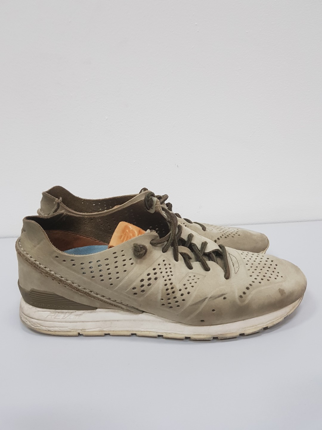 new balance 996 deconstructed olive