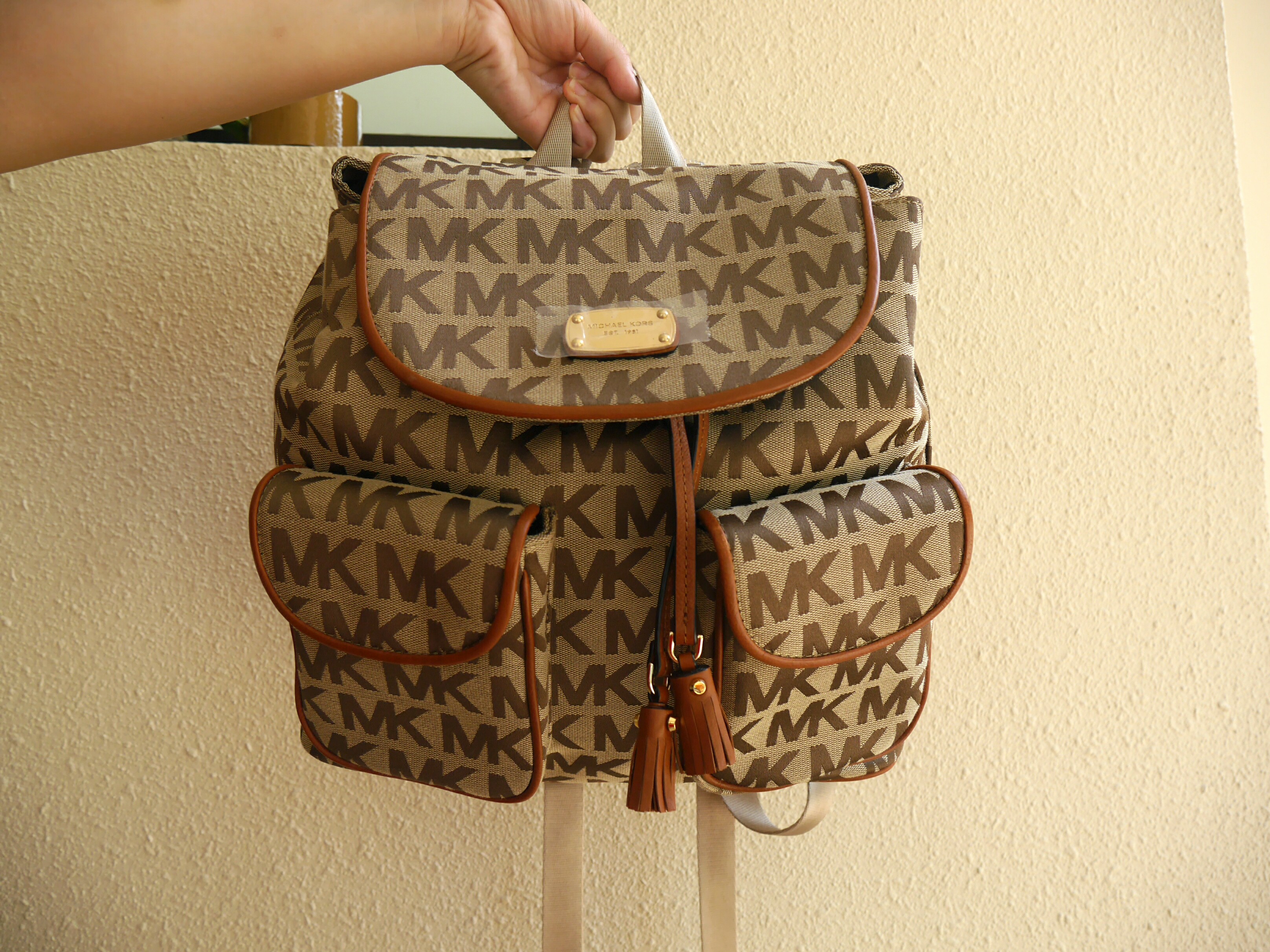 michael kors jet set signature backpack