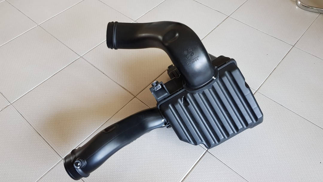 Resonator air intake box Honda R18A, Car Accessories on Carousell