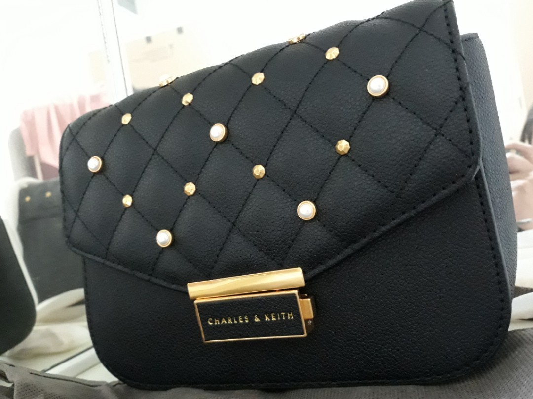 Tas Charles N Keith Ori No Kw Women S Fashion Women S Bags