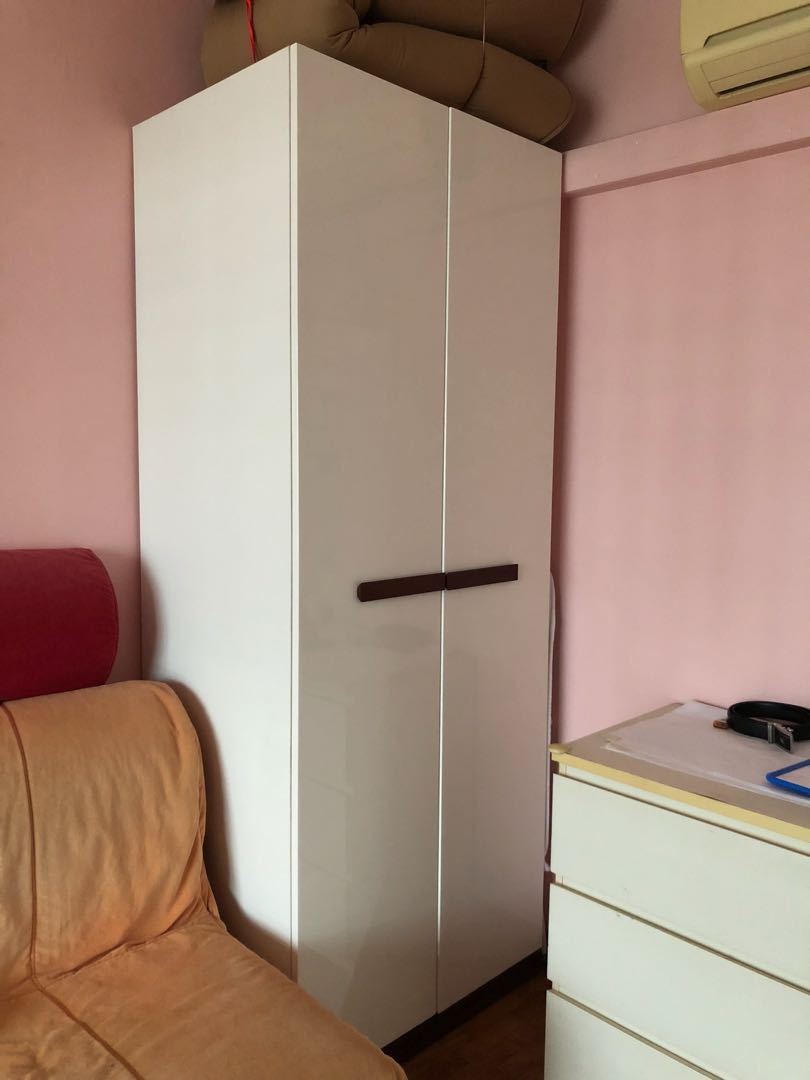 Two Door Wardrobe With Drawers Inside 1 Year Old Furniture