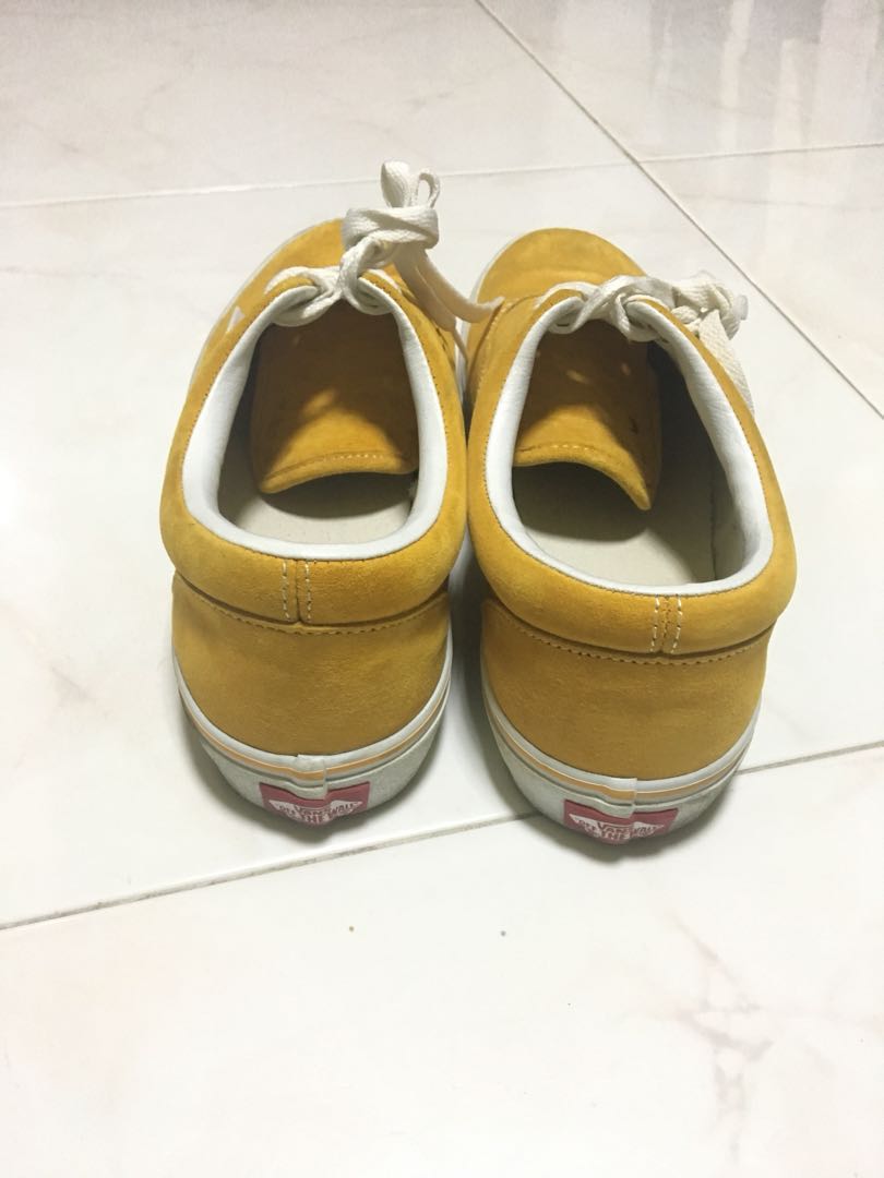 vans era mustard