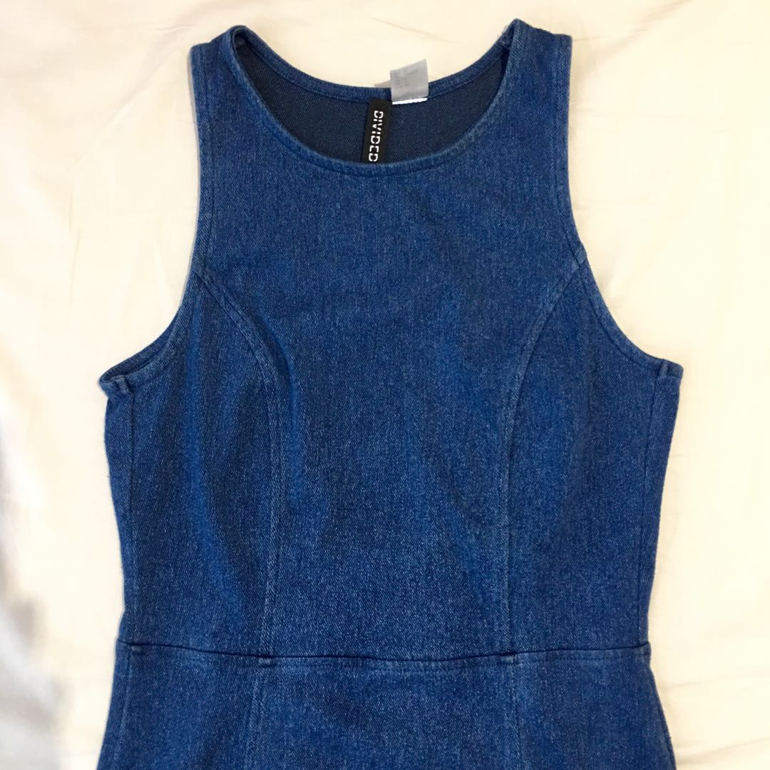 H&M Denim Form Fitted Dress (Category: Dresses) located in Del Monte. Submitted by fash.forward (Listing ID 167894173, Image 1). Description: .