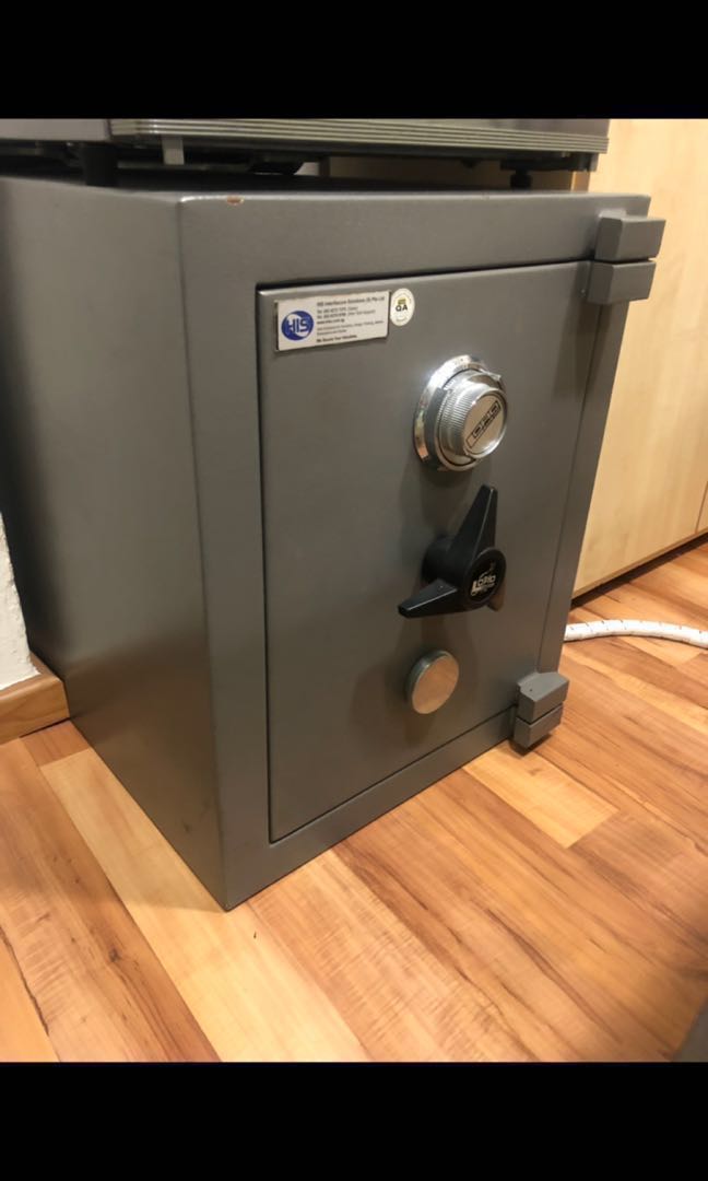 Lord Victor Safe 100, Everything Else on Carousell