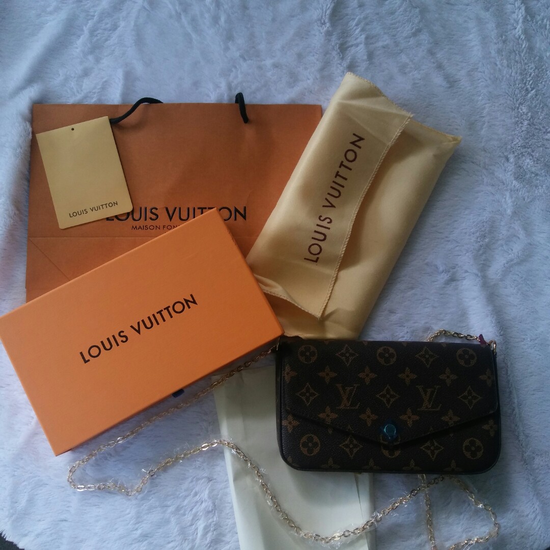 Authentic Louis Vuitton Pochette Felicie in Monogram Canvas, Luxury, Bags &  Wallets on Carousell