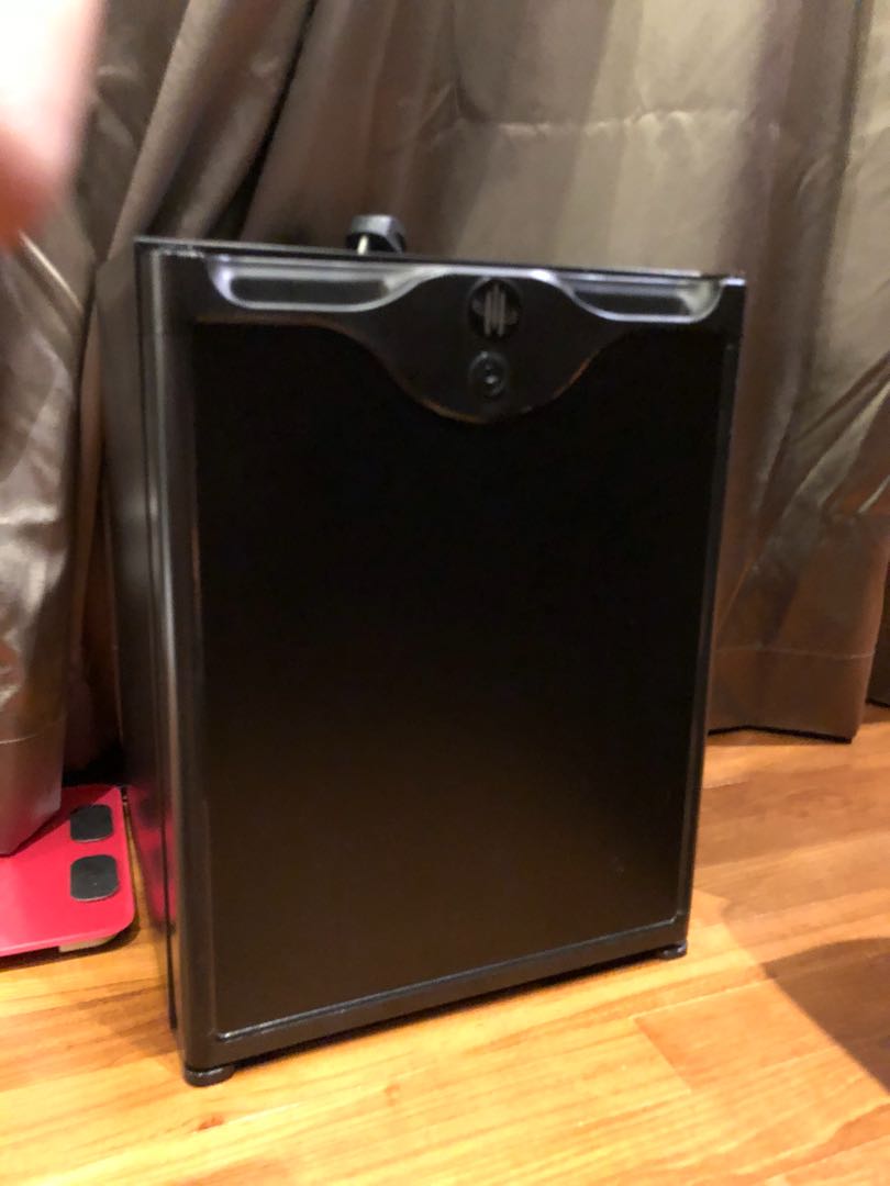 Mini Bar Fridge, TV & Home Appliances, Kitchen Appliances